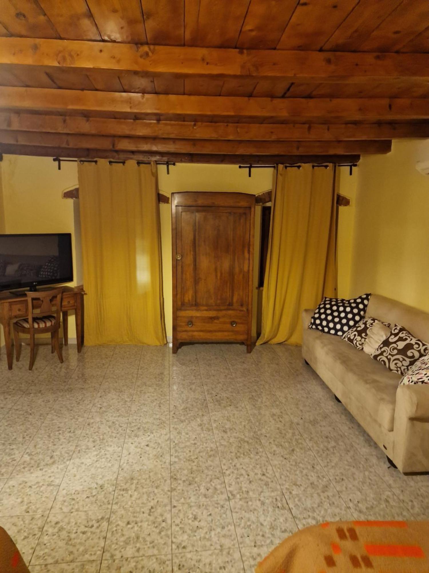 Locanda Al Centrale Caprino Veronese Exterior photo